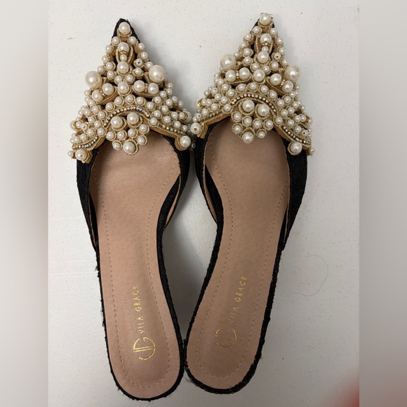 Villa Grace Shoes - Elegant Black and Gold Pearl Embellished Flats